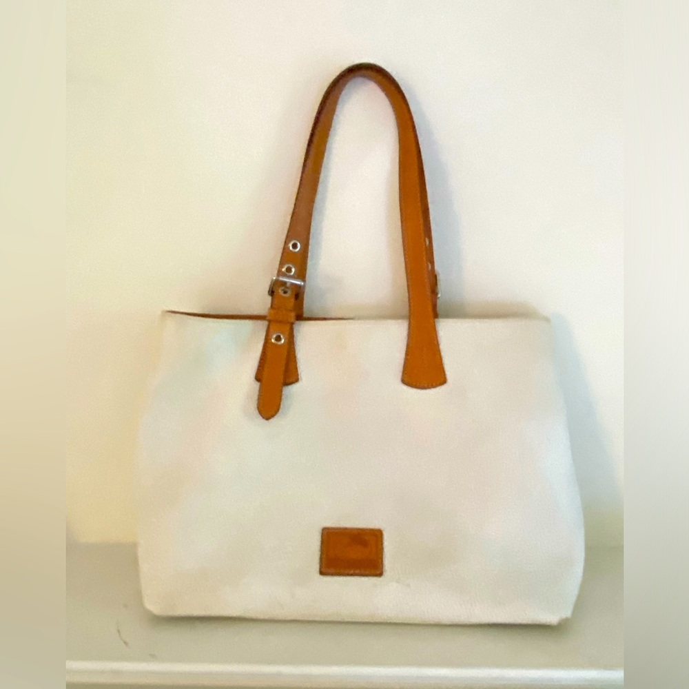 Dooney & Bourke Tote and wallet